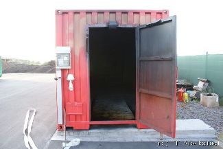 container02